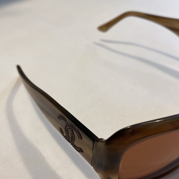 Chanel 5102c 871 Opal Light Brown sunglasses - Picture 3 of 16
